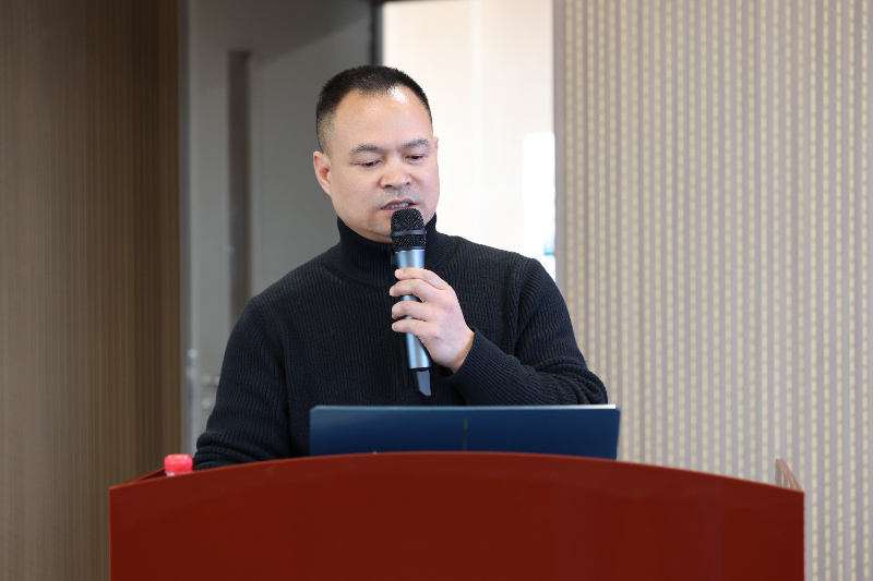 讲座三.jpg 讲座三.jpg